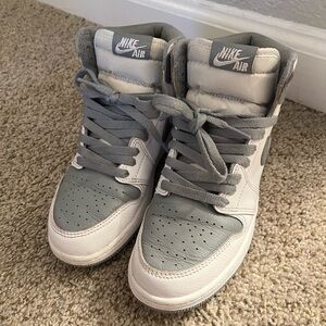 Nike Kids High-Top Sneakers in Gray and White